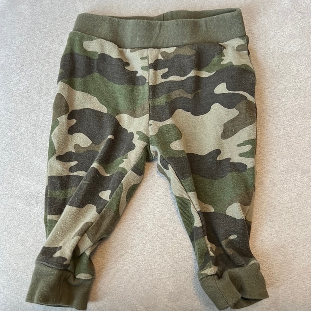 3/6 month Old Navy camo pants
